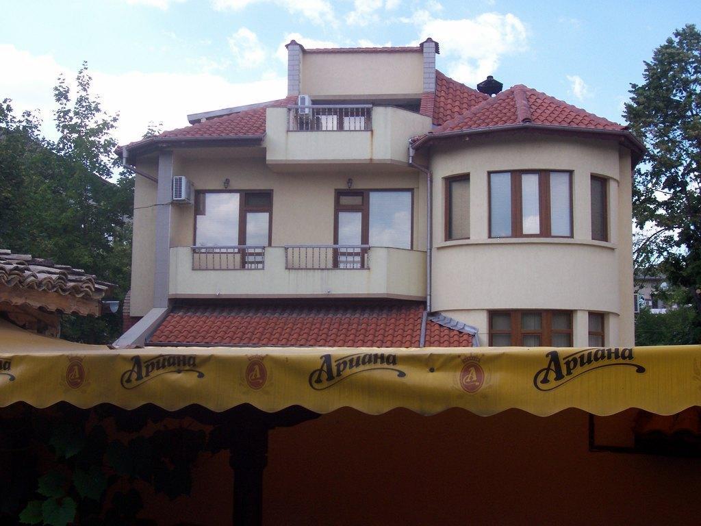 Fenerite Family Hotel Тарговыште Экстерьер фото