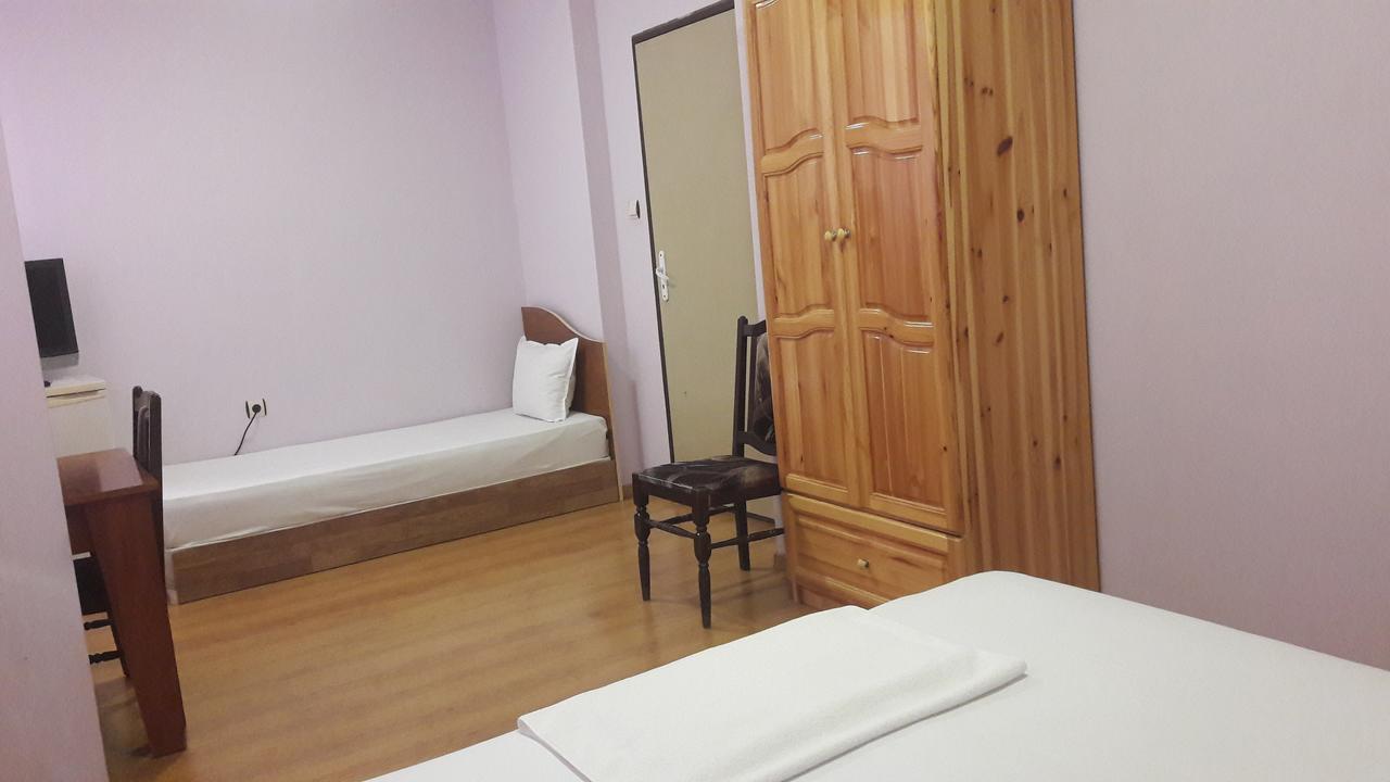 Fenerite Family Hotel Тарговыште Экстерьер фото